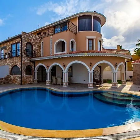 Luxurious With Private Pool In Antalya Szálloda 3*